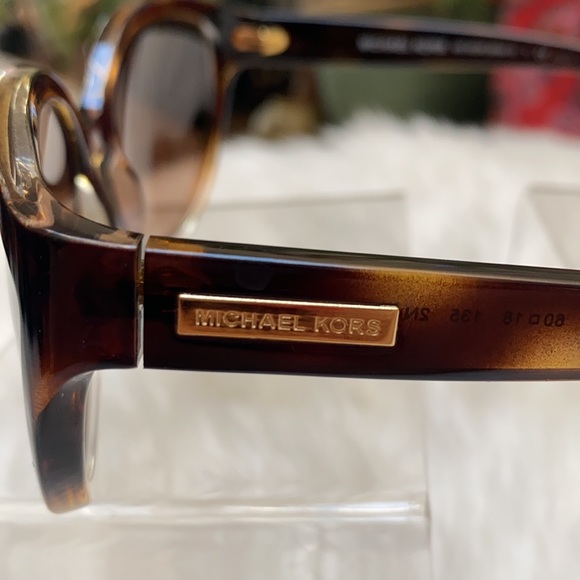 🤎🤎MICHAEL KORS TORTOISESHELL SUNGLASSES🤎🤎 - Picture 3 of 5